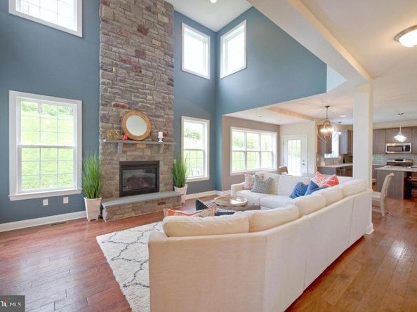 2617 County Line, Chalfont PA 18914