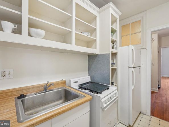 3925 W Street NW, Washington DC 20007