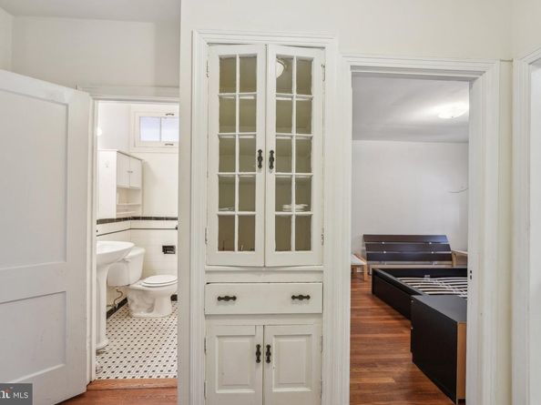 3925 W Street NW, Washington DC 20007