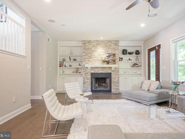 3313 Baring Street, Philadelphia PA 19104