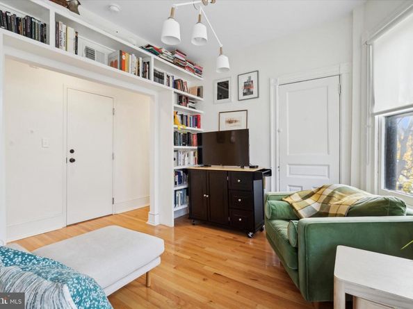 4952 Hazel Avenue, Philadelphia PA 19143