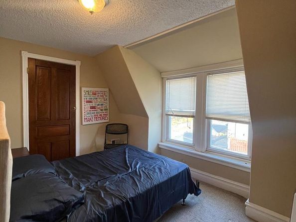 360 E Church Lane, Philadelphia PA 19144