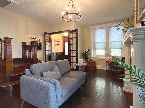 360 E Church Lane, Philadelphia PA 19144