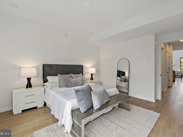 1712 Christian St 3, Philadelphia PA 19146