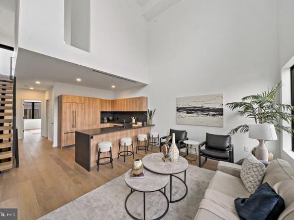 1712 Christian St 3, Philadelphia PA 19146