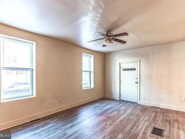 1542 N 15TH Street, Philadelphia PA 19121