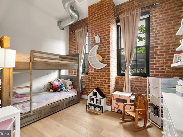 774 Girard Street NW 7W, Washington DC 20001