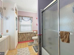 8525 Monroe Avenue, Upper Darby PA 19082