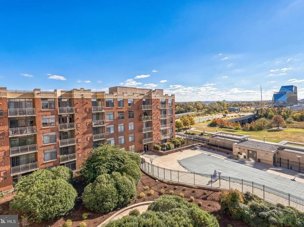 3650 S Glebe Road 666, Arlington VA 22202