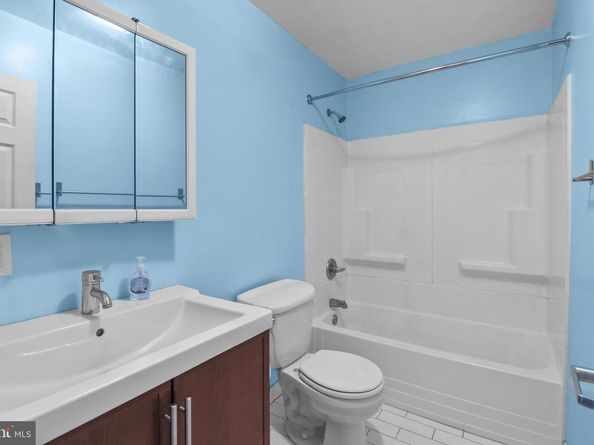 152 Tree Street, Philadelphia PA 19148