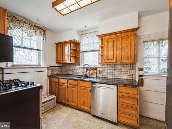 226 E Sedgwick Street, Philadelphia PA 19119