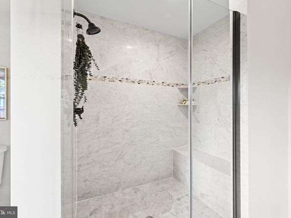 4752 33rd Street N, Arlington VA 22207