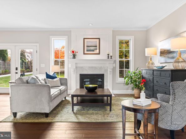 4752 33rd Street N, Arlington VA 22207