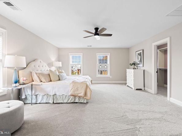 4752 33rd Street N, Arlington VA 22207