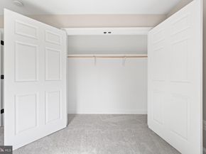 4752 33rd Street N, Arlington VA 22207