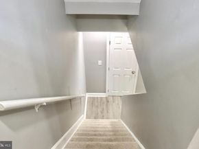 1029 Kings Court, Herndon VA 20170