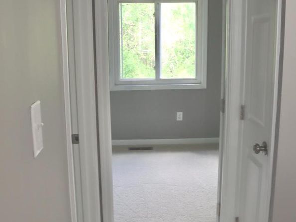 1029 Kings Court, Herndon VA 20170