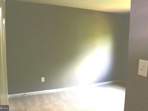 1029 Kings Court, Herndon VA 20170