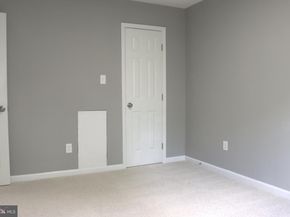 1029 Kings Court, Herndon VA 20170