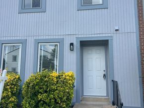 1029 Kings Court, Herndon VA 20170