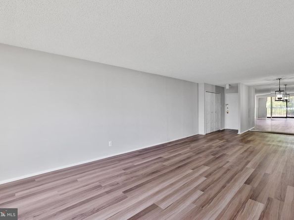 1800 Old Meadow Road 916, Mclean VA 22102