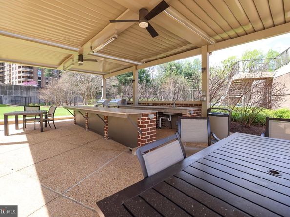 1800 Old Meadow Road 916, Mclean VA 22102