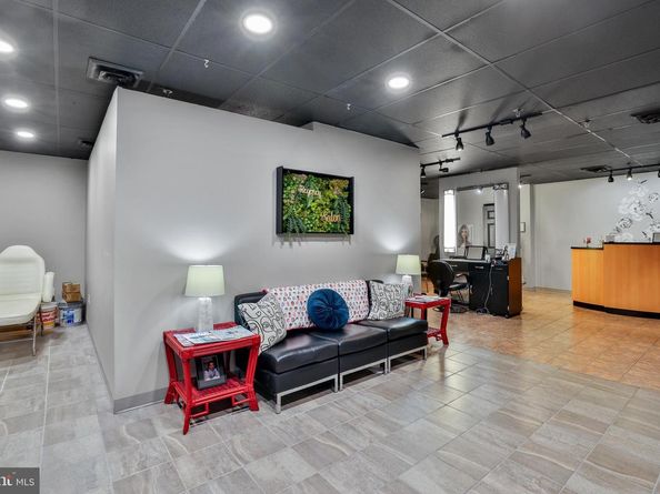 1800 Old Meadow Road 916, Mclean VA 22102