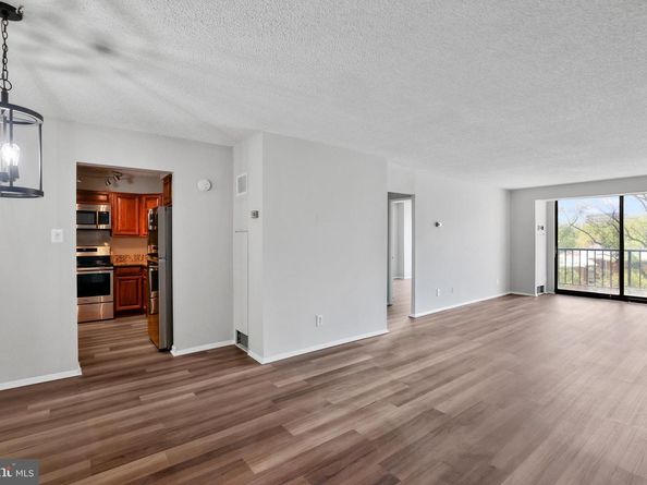 1800 Old Meadow Road 916, Mclean VA 22102