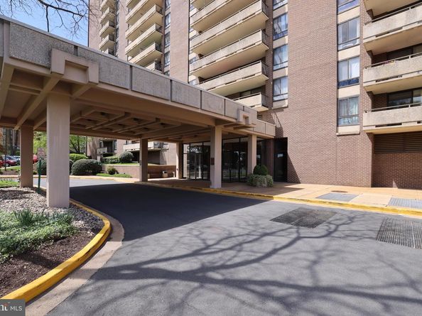 1800 Old Meadow Road 916, Mclean VA 22102