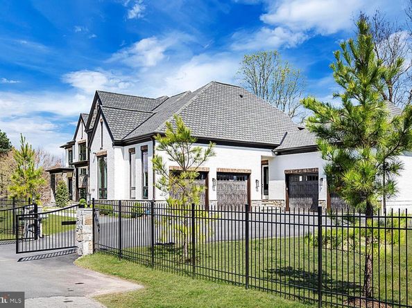 1109 Towlston Road, Mclean VA 22102