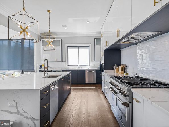 1109 Towlston Road, Mclean VA 22102