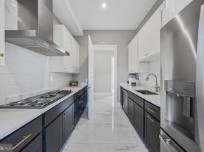 1109 Towlston Road, Mclean VA 22102