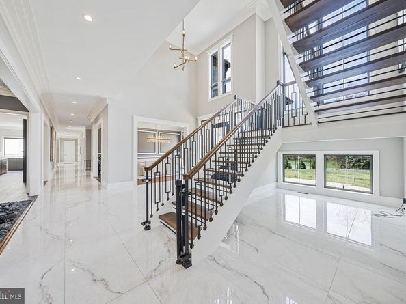 1109 Towlston Road, Mclean VA 22102