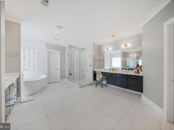 1109 Towlston Road, Mclean VA 22102