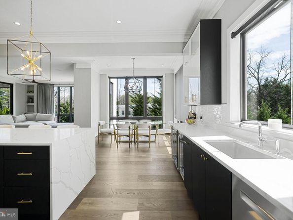 1109 Towlston Road, Mclean VA 22102