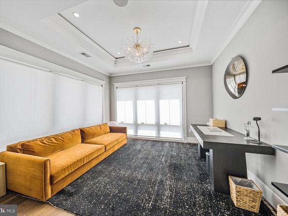 1109 Towlston Road, Mclean VA 22102