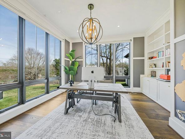 1109 Towlston Road, Mclean VA 22102