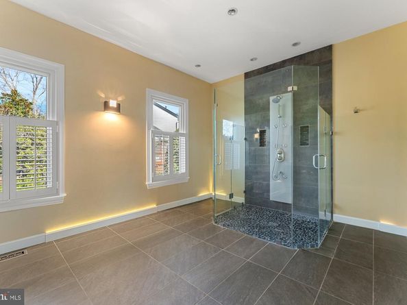 2007 Spring Branch Drive, Vienna VA 22181