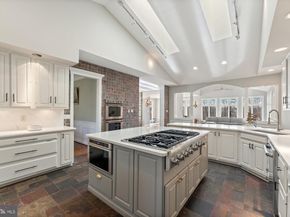 2007 Spring Branch Drive, Vienna VA 22181