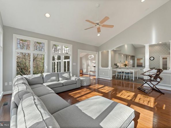 2007 Spring Branch Drive, Vienna VA 22181