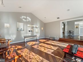 2007 Spring Branch Drive, Vienna VA 22181