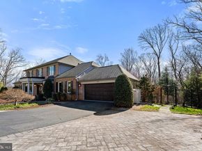 2007 Spring Branch Drive, Vienna VA 22181