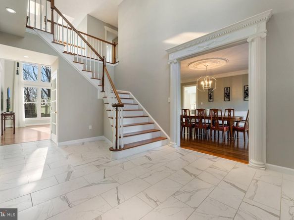 2007 Spring Branch Drive, Vienna VA 22181