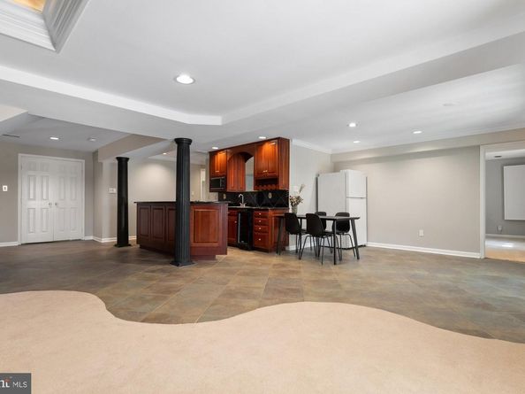 2007 Spring Branch Drive, Vienna VA 22181