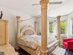 225 Buckingham Place, Philadelphia PA 19104