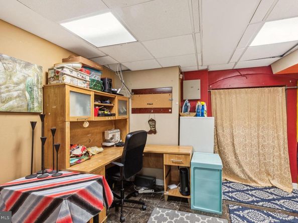 225 Buckingham Place, Philadelphia PA 19104
