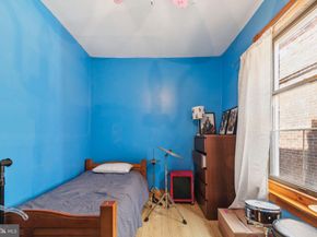 225 Buckingham Place, Philadelphia PA 19104