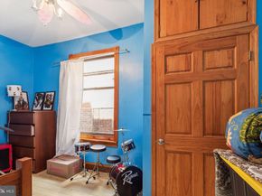 225 Buckingham Place, Philadelphia PA 19104
