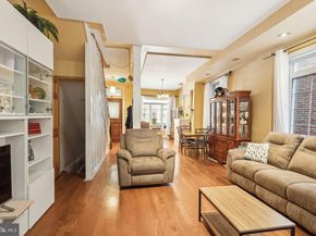 225 Buckingham Place, Philadelphia PA 19104