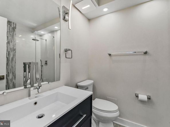 250 S Reynolds Street 612, Alexandria VA 22304